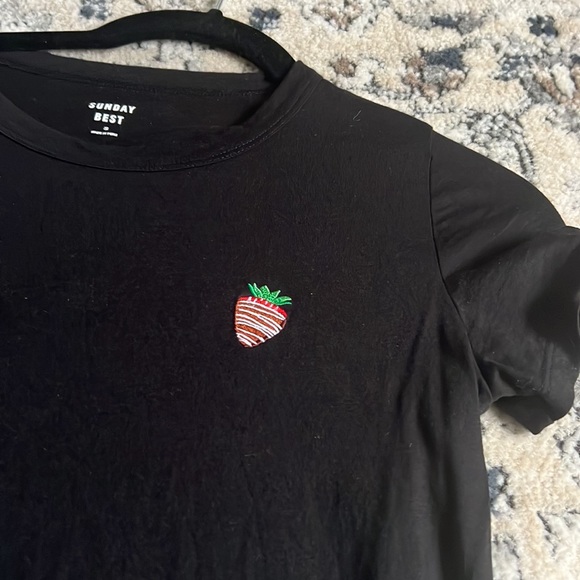 Sunday best black shirt sleeve tee - Picture 4 of 5